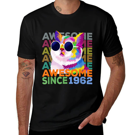 Awesome Since 1962 Funny Cat Lover 60th Birthday Comfortable T-Shirt
