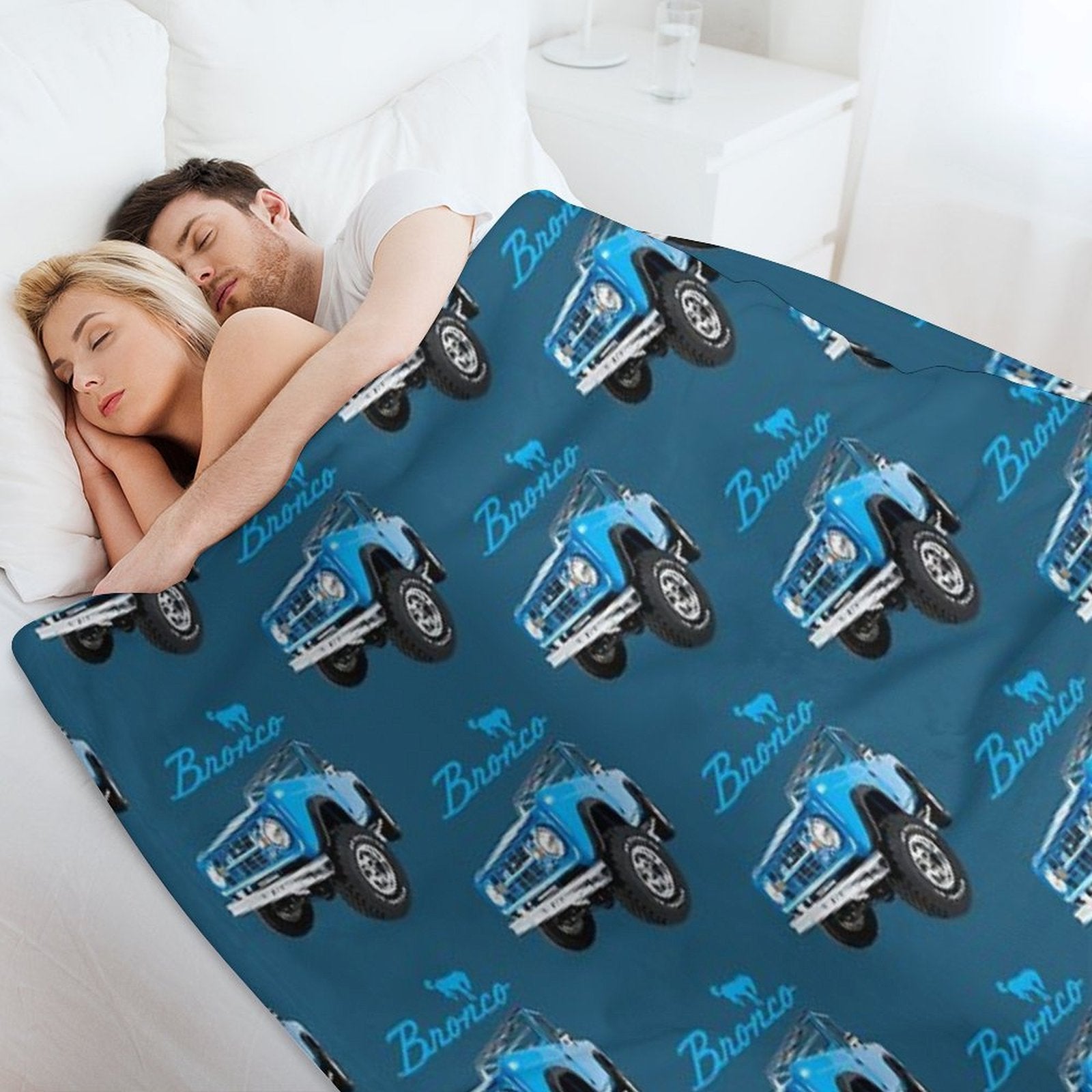 Blue Bronco Retro Bronco Comfort Throw Blanket