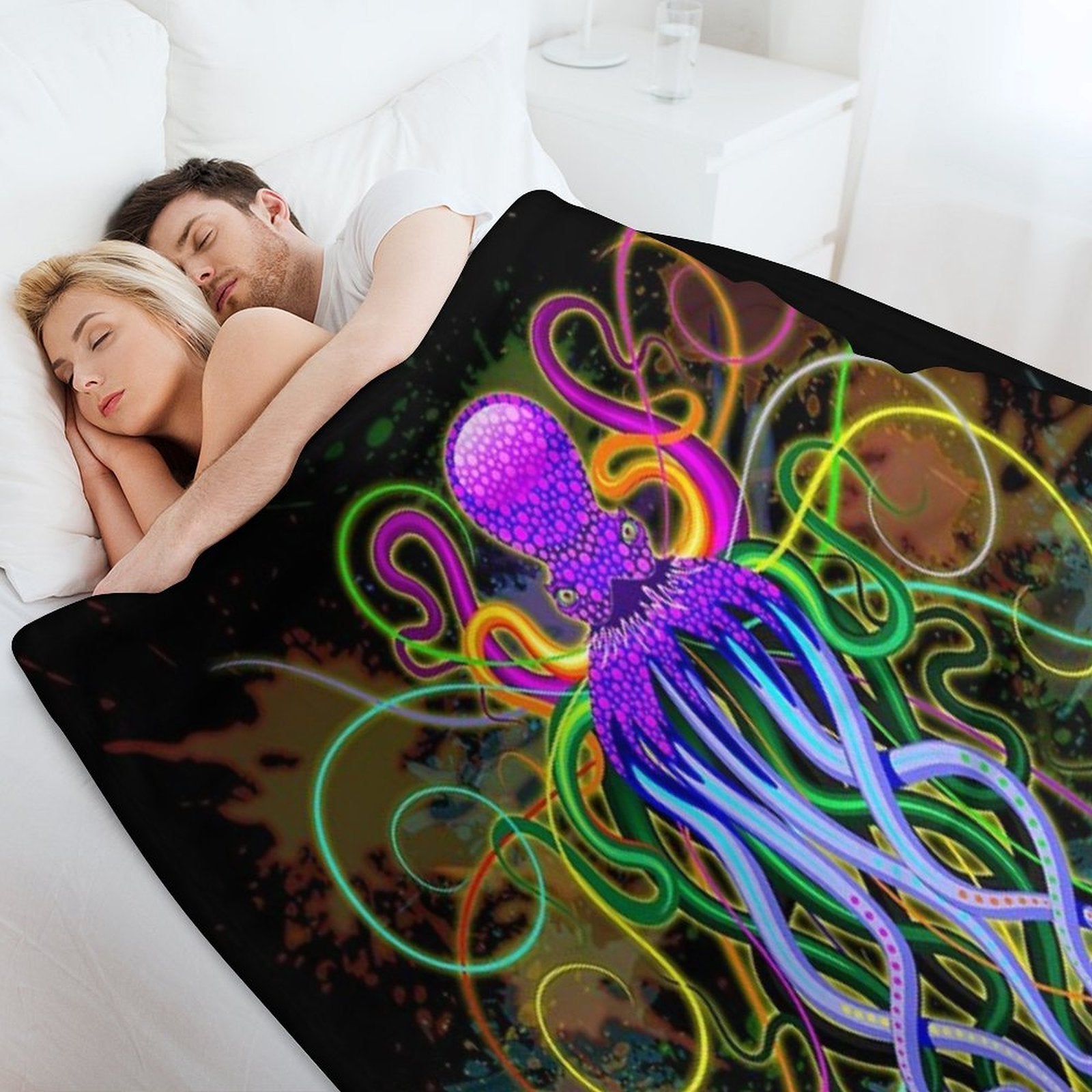 Octopus Psychedelic Luminescence Gift-ready Throw Blanket