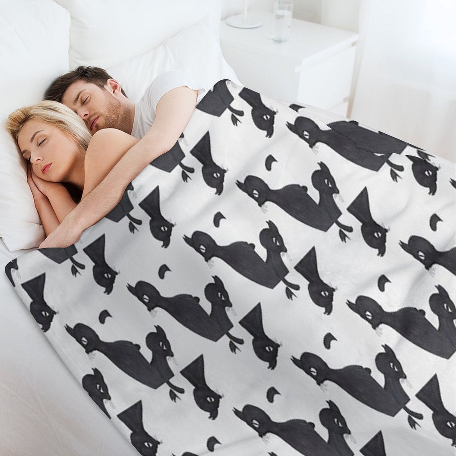 BLACK CAT・5 Easy Care Throw Blanket