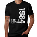 40 Year Old Born 1984 40th Birthday  Lightweight T-Shirt