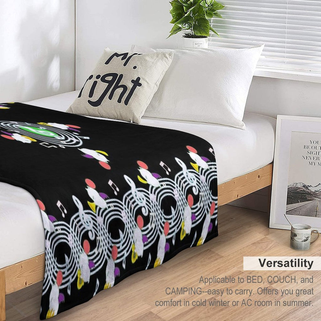 Music Moogle (Black&Green) Machine-washable Throw Blanket