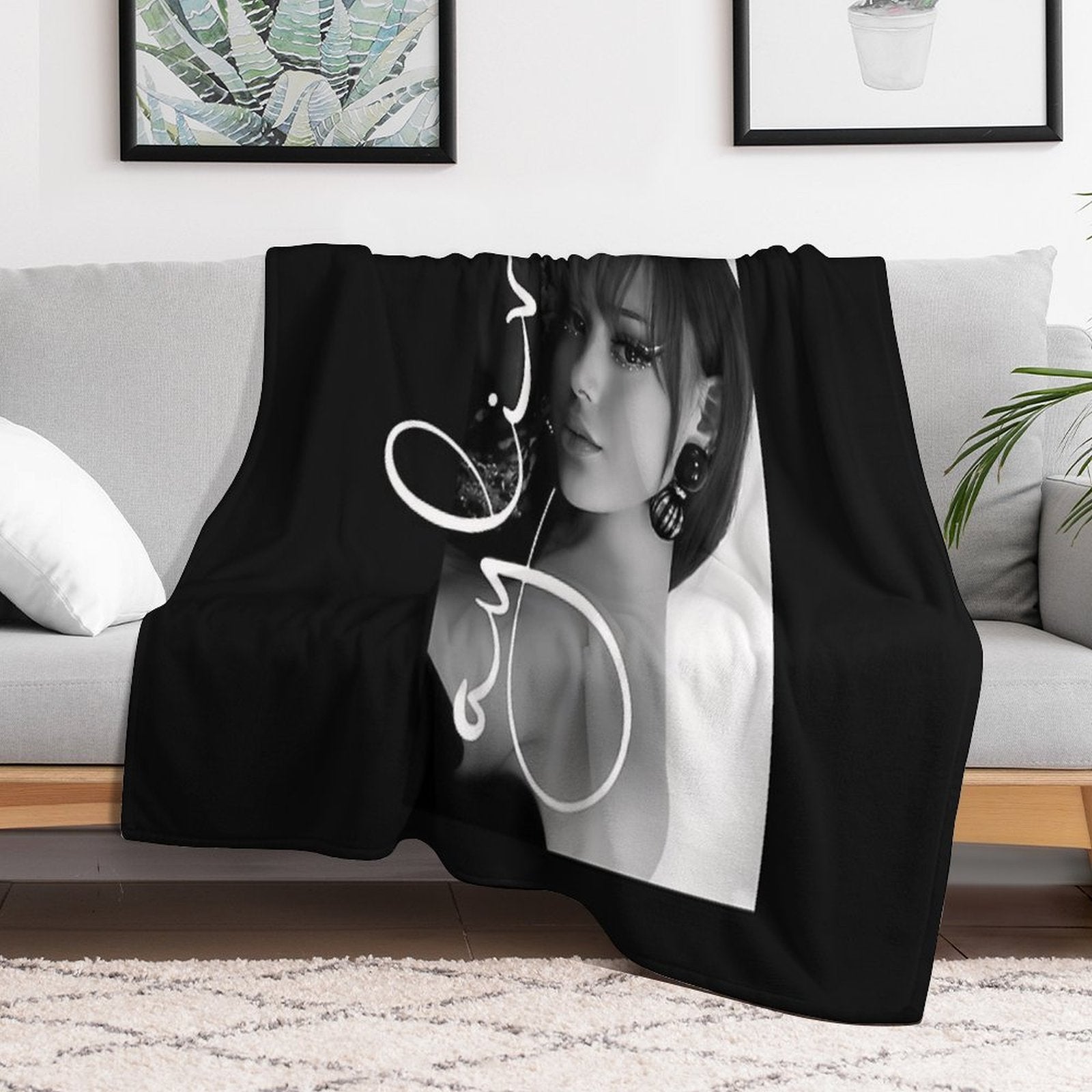 Ayliva Compact Throw Blanket