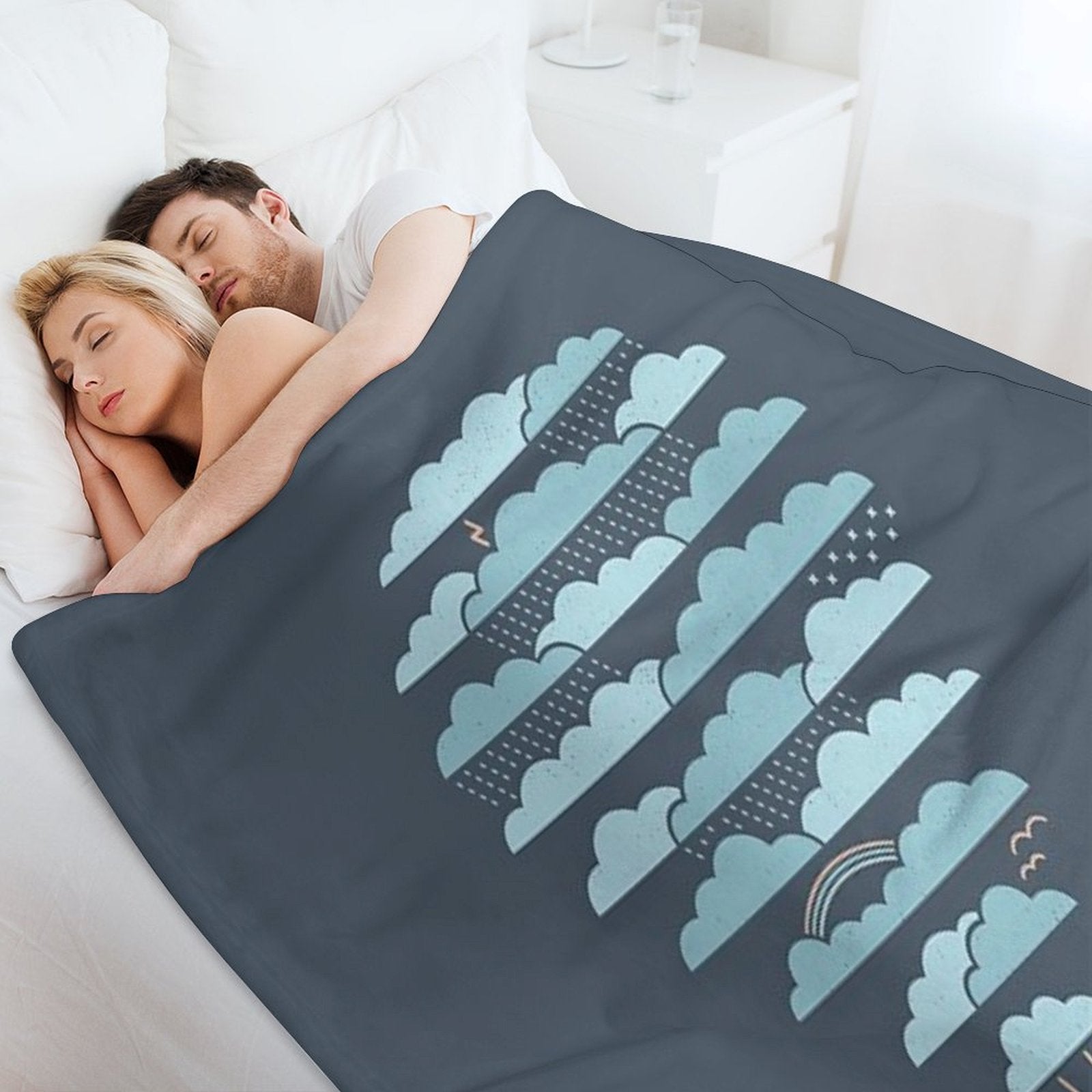 Weather Balloon Anti-pilling Throw Blanket